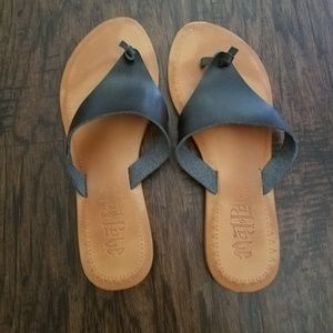 Flip flop sandals